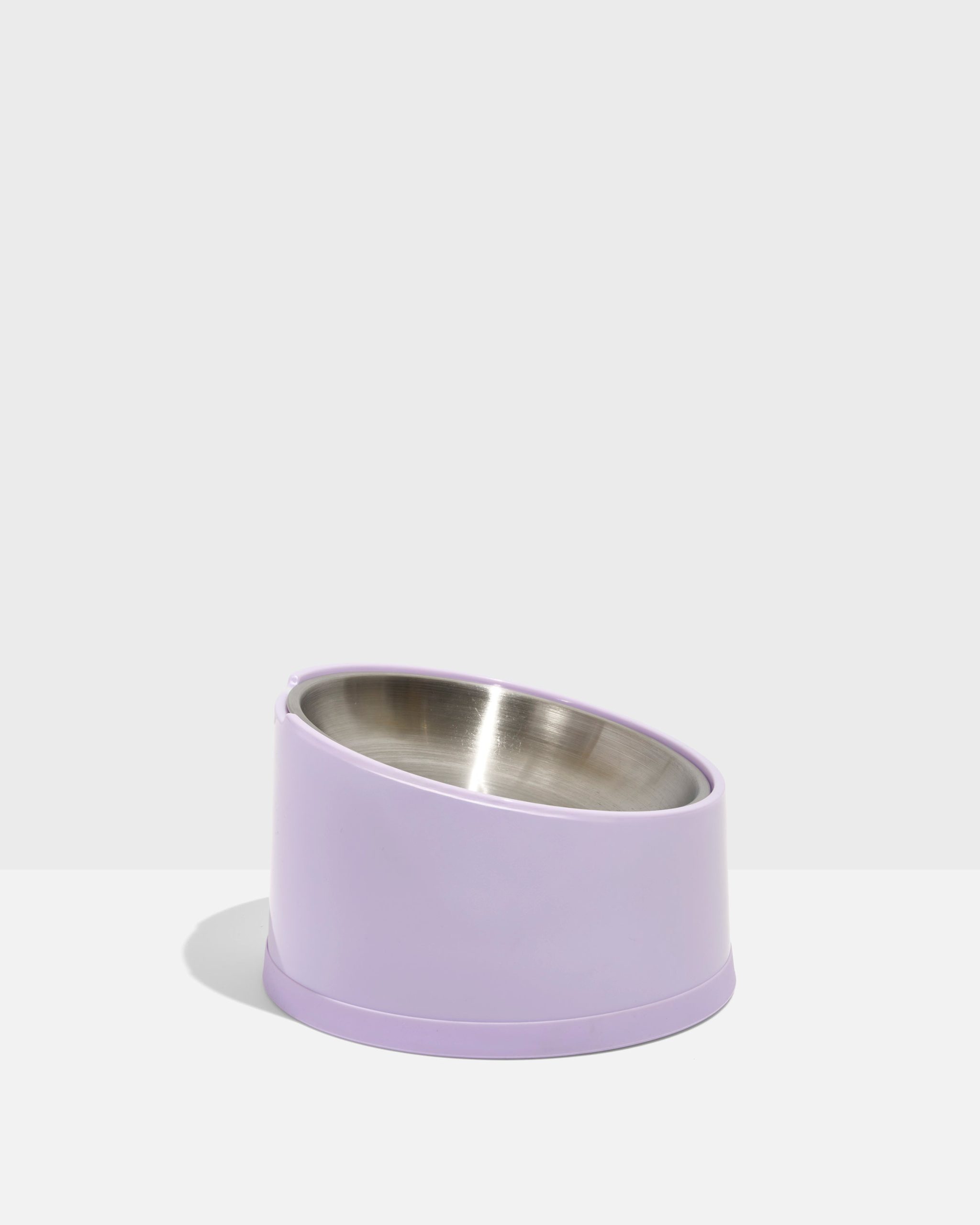 WO_VM_Cat_SlantedBowl_Lilac_PDP_05_4x5_Web.jpg