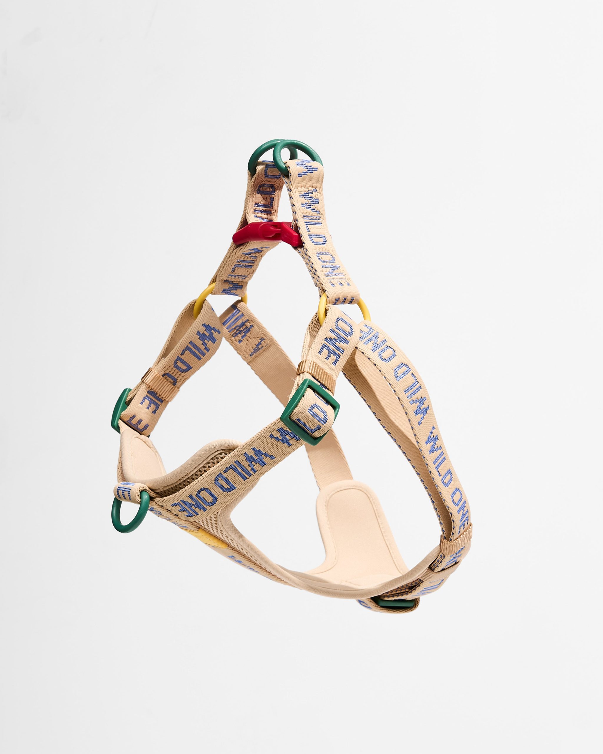 WO_VM_StepInHarness_Retro_AirCollection_PDP_01_4x5_Web.jpg