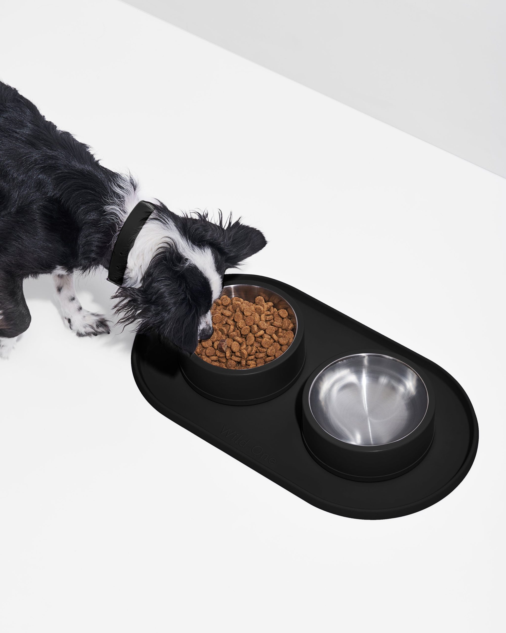 WO_VM_Studio_Placemat_Small_Black_Dog_PDP_01_4x5_Web_96d3bbb6-5b41-4d5a-a662-df1147eaf6a8.jpg